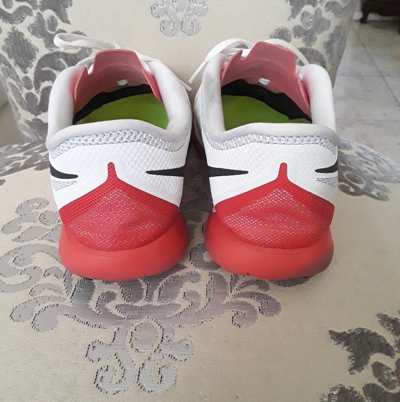 Nike running shoes - Picture 3 of 4